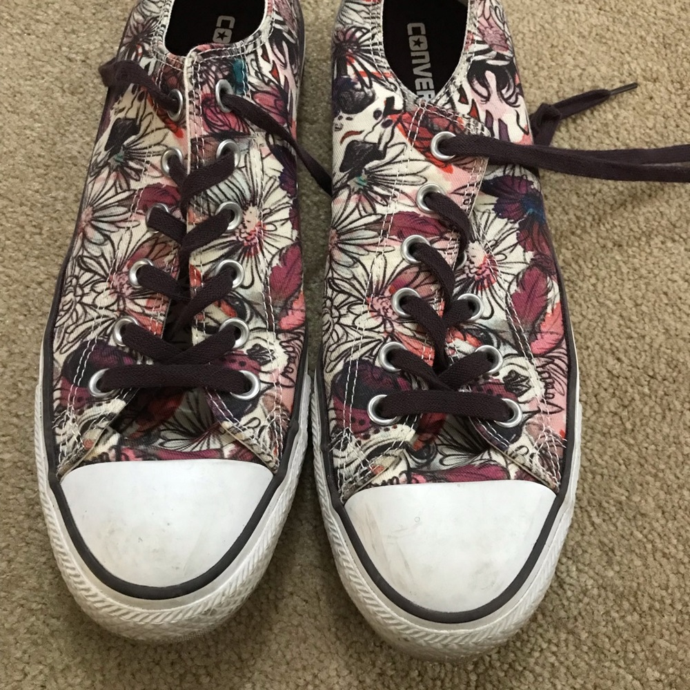 Converse all stars low top flowered shoes